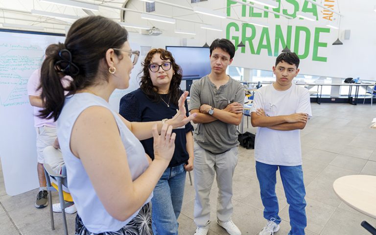 hackaton-2026_0004_RC224379