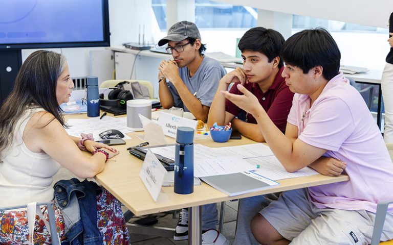 hackaton-2026_0010_RC224227