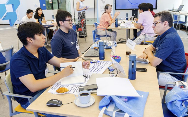 hackaton-2026_0011_RC224208